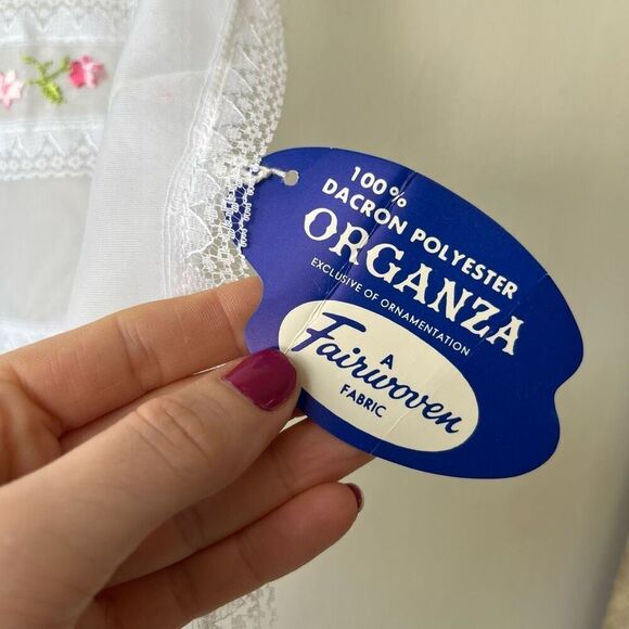 Vintage 1950s/60s Sheer White Lace Apron w/ Floral Embroidery & Pockets NWT - Picture 5 of 11